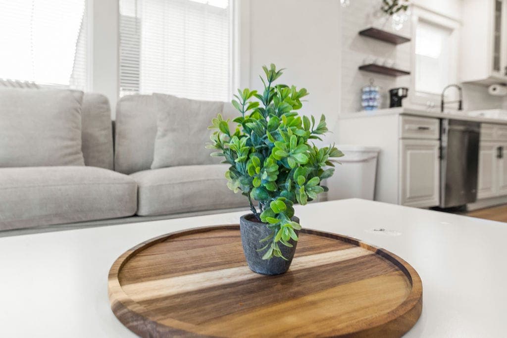 Modern EaDo Apartment Near Downtown — vacation rental in Houston, TX - Photo 5